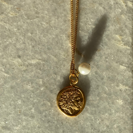 Aphrodite | Ἀφροδίτη - The Collier